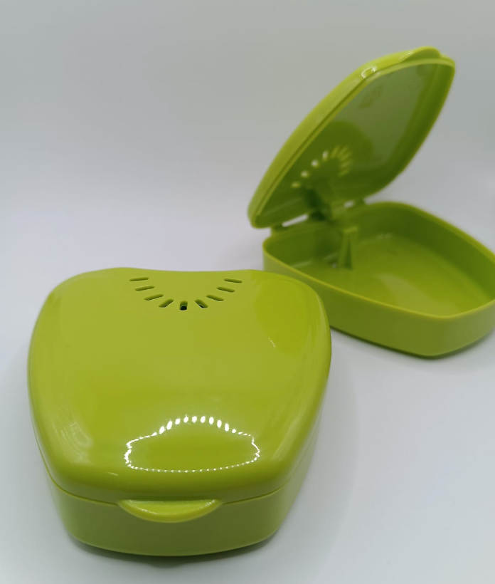Cutie de aparat dentar mobil sau gutieră MORELLI - Lime Green